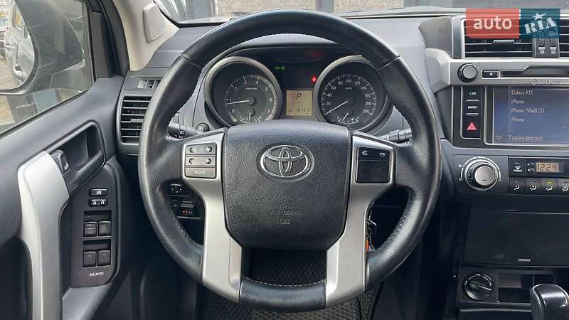 Внедорожник / Кроссовер Toyota Land Cruiser Prado 2015 в Киеве