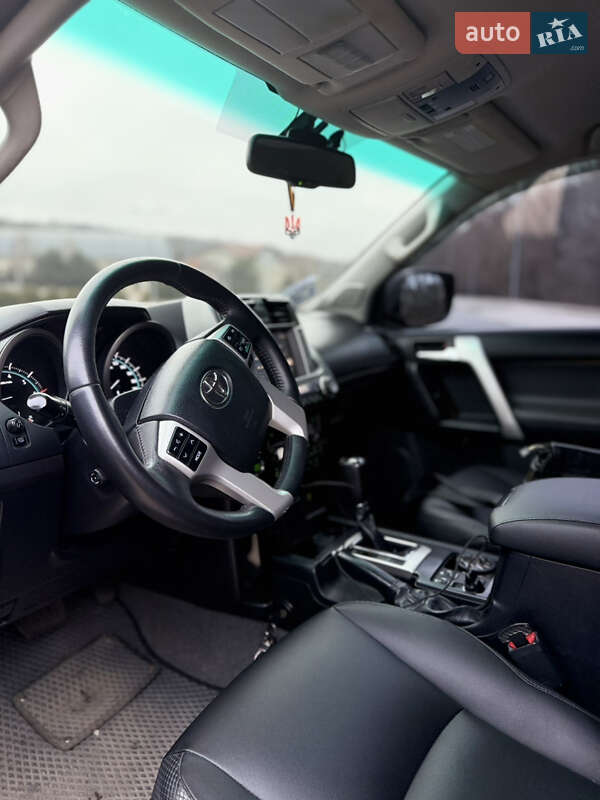 Внедорожник / Кроссовер Toyota Land Cruiser Prado 2010 в Днепре фото 16 Внедорожник / Кроссовер Toyota Land Cruiser Prado 2010 в Днепре