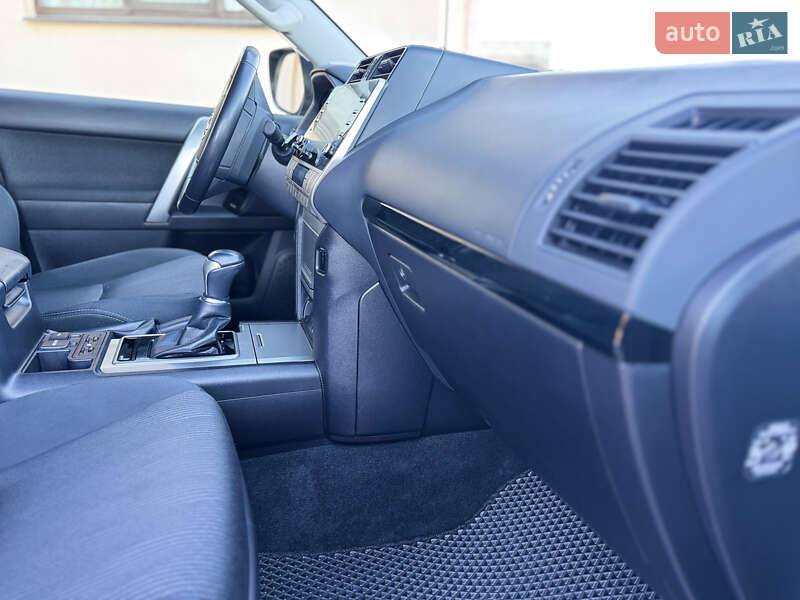 Внедорожник / Кроссовер Toyota Land Cruiser Prado 2023 в Виннице фото 21 Внедорожник / Кроссовер Toyota Land Cruiser Prado 2023 в Виннице