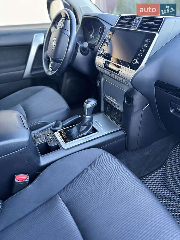 Внедорожник / Кроссовер Toyota Land Cruiser Prado 2023 в Виннице фото 23 Внедорожник / Кроссовер Toyota Land Cruiser Prado 2023 в Виннице