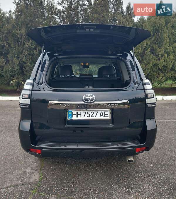 Внедорожник / Кроссовер Toyota Land Cruiser Prado 2021 в Одессе