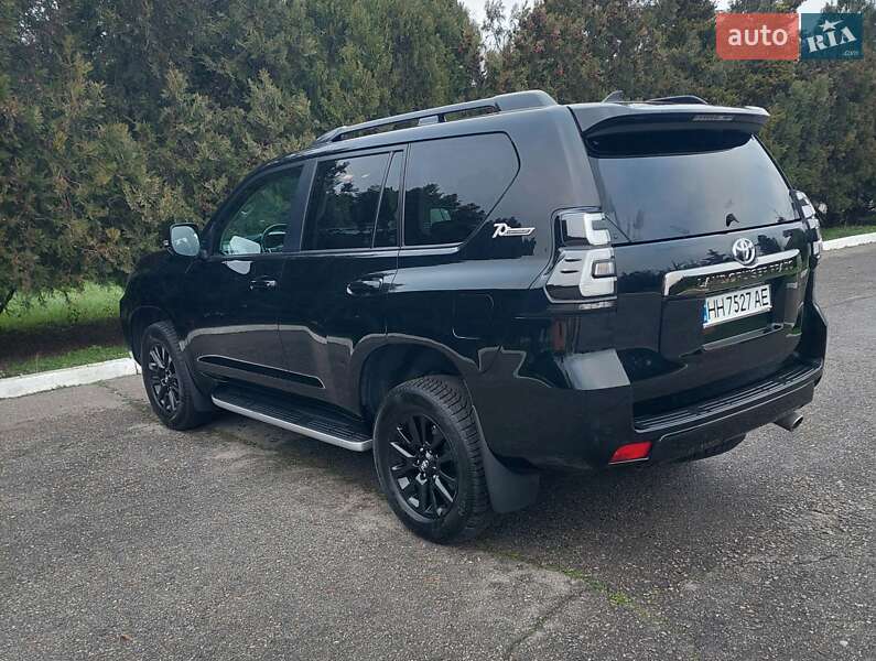 Внедорожник / Кроссовер Toyota Land Cruiser Prado 2021 в Одессе