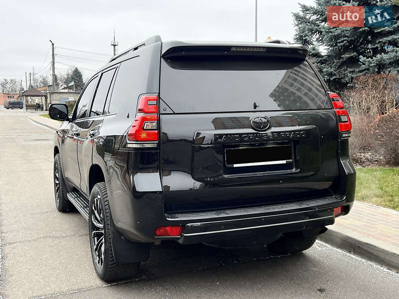 Внедорожник / Кроссовер Toyota Land Cruiser Prado 2020 в Днепре