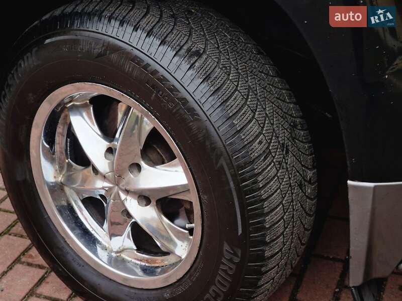 Позашляховик / Кросовер Toyota Land Cruiser Prado 2005 в Стрию