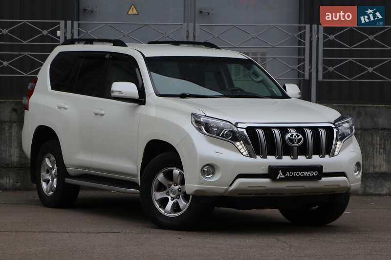 Toyota Land Cruiser Prado 2013