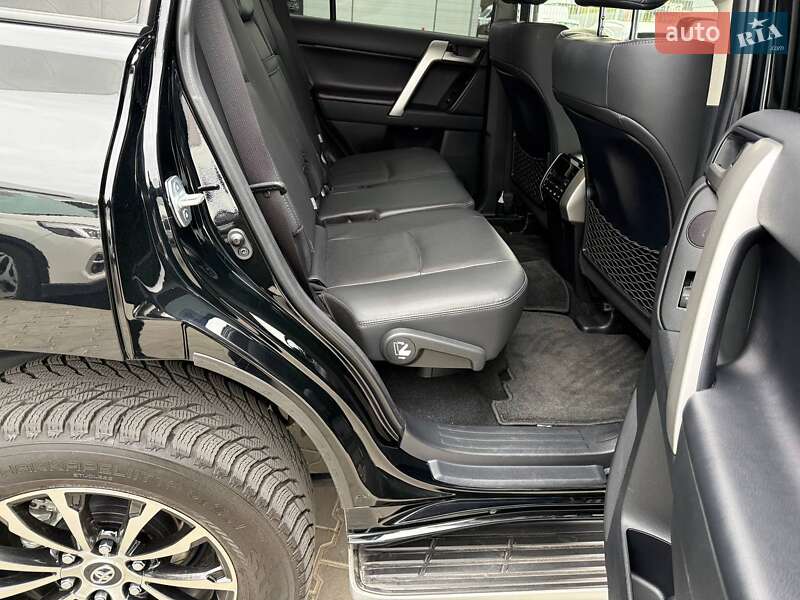 Внедорожник / Кроссовер Toyota Land Cruiser Prado 2021 в Одессе