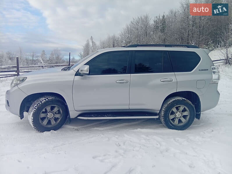 Внедорожник / Кроссовер Toyota Land Cruiser Prado 2012 в Ивано-Франковске