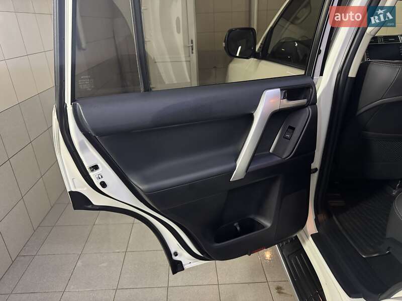Внедорожник / Кроссовер Toyota Land Cruiser Prado 2022 в Умани фото 20 Внедорожник / Кроссовер Toyota Land Cruiser Prado 2022 в Умани