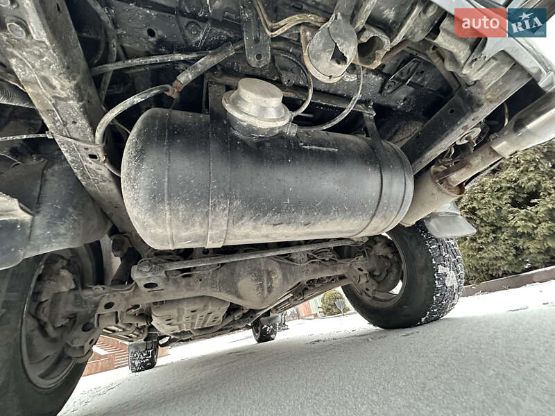 Внедорожник / Кроссовер Toyota Land Cruiser Prado 2006 в Днепре