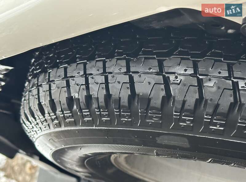 Внедорожник / Кроссовер Toyota Land Cruiser Prado 2019 в Мукачево