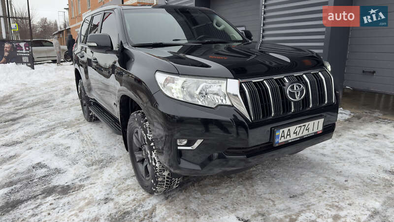 Внедорожник / Кроссовер Toyota Land Cruiser Prado 2018 в Киеве