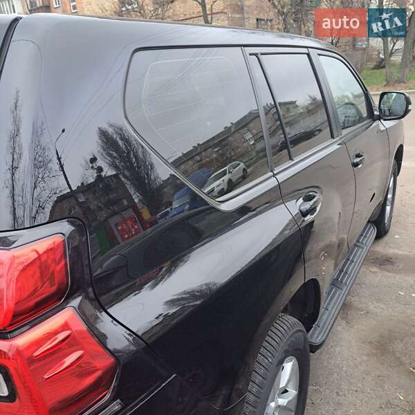 Позашляховик / Кросовер Toyota Land Cruiser Prado 2018 в Києві