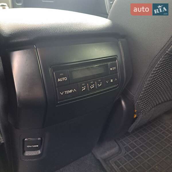 Позашляховик / Кросовер Toyota Land Cruiser Prado 2018 в Києві