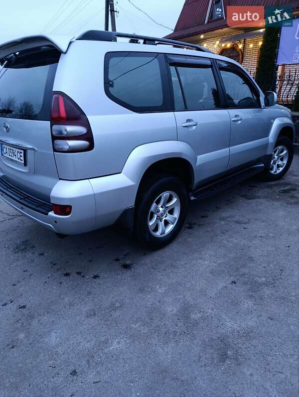 Внедорожник / Кроссовер Toyota Land Cruiser Prado 2005 в Шполе