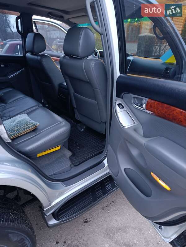 Внедорожник / Кроссовер Toyota Land Cruiser Prado 2005 в Шполе