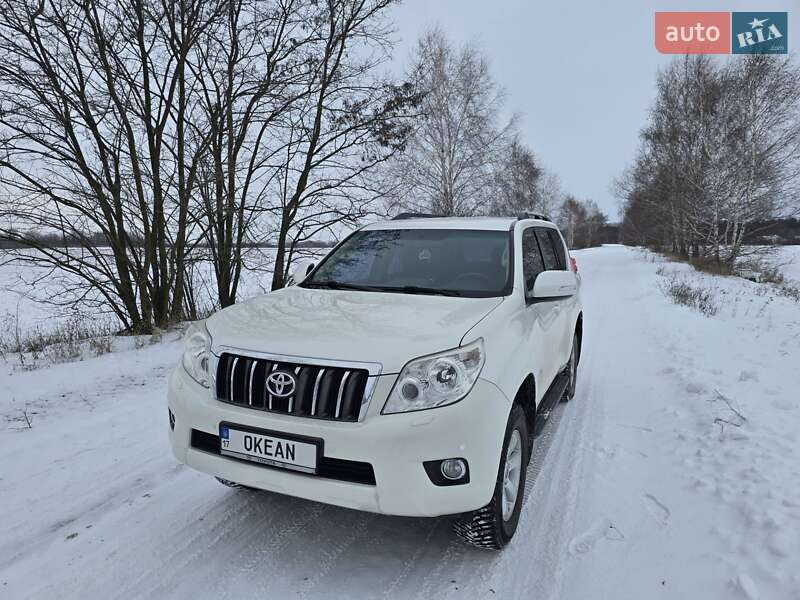 Toyota Land Cruiser Prado 2013