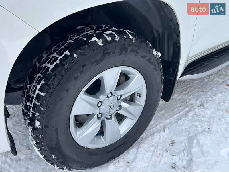 Внедорожник / Кроссовер Toyota Land Cruiser Prado 2019 в Тернополе