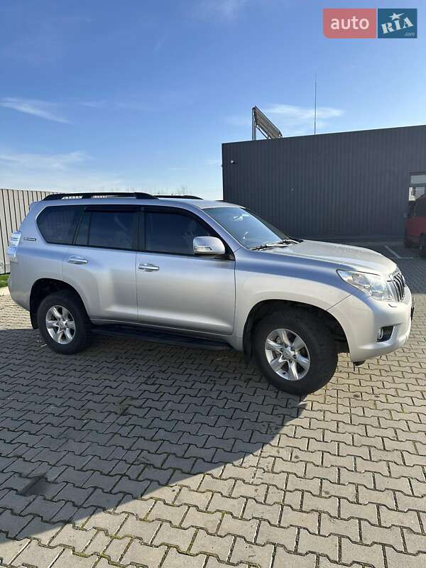 Toyota Land Cruiser Prado 2012