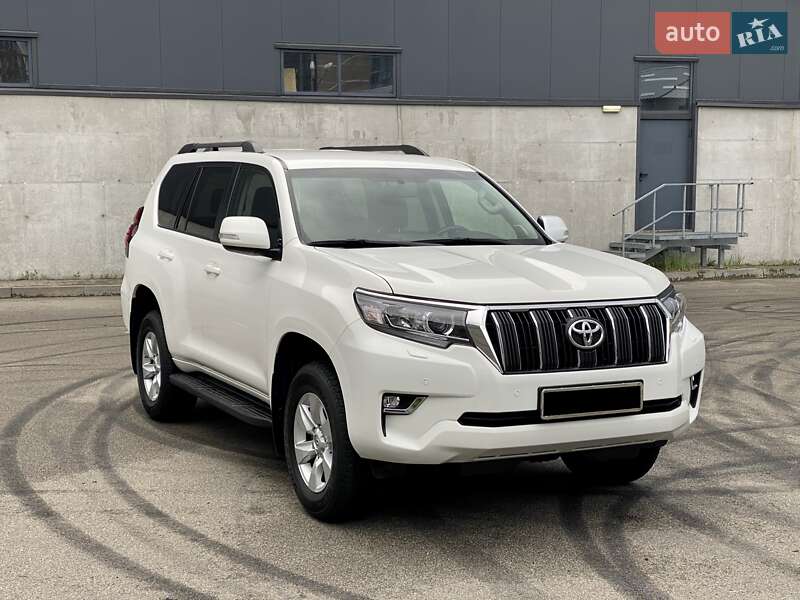 Внедорожник / Кроссовер Toyota Land Cruiser Prado 2019 в Киеве