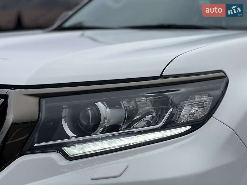 Внедорожник / Кроссовер Toyota Land Cruiser Prado 2021 в Киеве