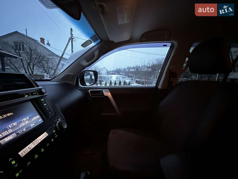Внедорожник / Кроссовер Toyota Land Cruiser Prado 2013 в Львове фото 34 Внедорожник / Кроссовер Toyota Land Cruiser Prado 2013 в Львове
