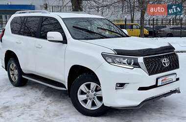 Внедорожник / Кроссовер Toyota Land Cruiser Prado 2019 в Киеве