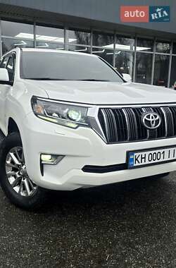Позашляховик / Кросовер Toyota Land Cruiser Prado 2019 в Дніпрі