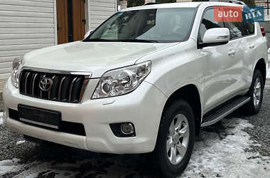 Внедорожник / Кроссовер Toyota Land Cruiser Prado 2010 в Черновцах