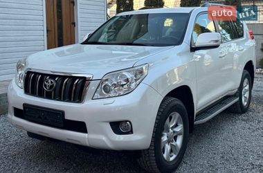 Позашляховик / Кросовер Toyota Land Cruiser Prado 2010 в Кельменцях