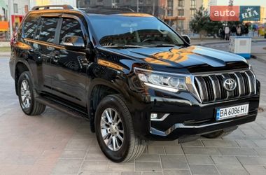 Позашляховик / Кросовер Toyota Land Cruiser Prado 2019 в Києві