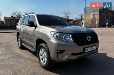 Внедорожник / Кроссовер Toyota Land Cruiser Prado 2018 в Каменском