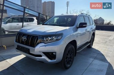 Позашляховик / Кросовер Toyota Land Cruiser Prado 2022 в Києві