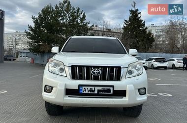 Позашляховик / Кросовер Toyota Land Cruiser Prado 2010 в Харкові