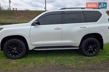 Позашляховик / Кросовер Toyota Land Cruiser Prado 2022 в Миргороді