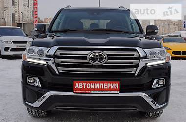 Внедорожник / Кроссовер Toyota Land Cruiser 2017 в Киеве