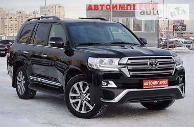 Внедорожник / Кроссовер Toyota Land Cruiser 2017 в Киеве