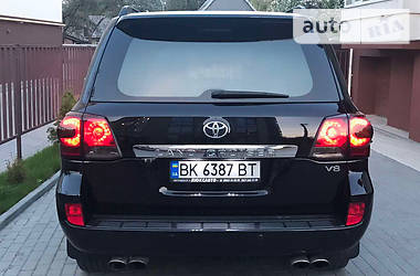 Внедорожник / Кроссовер Toyota Land Cruiser 2008 в Ровно