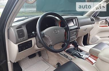 Внедорожник / Кроссовер Toyota Land Cruiser 2002 в Червонограде