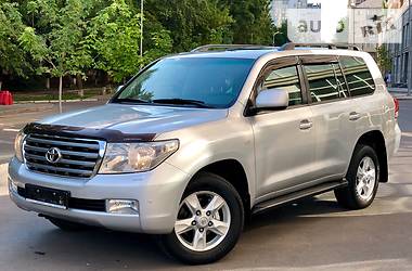 Позашляховик / Кросовер Toyota Land Cruiser 2009 в Києві