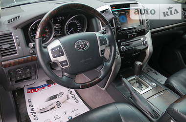 Позашляховик / Кросовер Toyota Land Cruiser 2012 в Києві