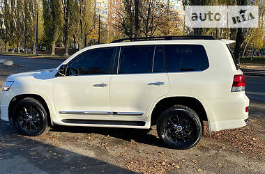 Внедорожник / Кроссовер Toyota Land Cruiser 2019 в Киеве