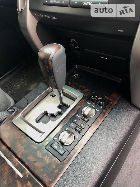 Позашляховик / Кросовер Toyota Land Cruiser 2011 в Маріуполі фото 13 Позашляховик / Кросовер Toyota Land Cruiser 2011 в Маріуполі