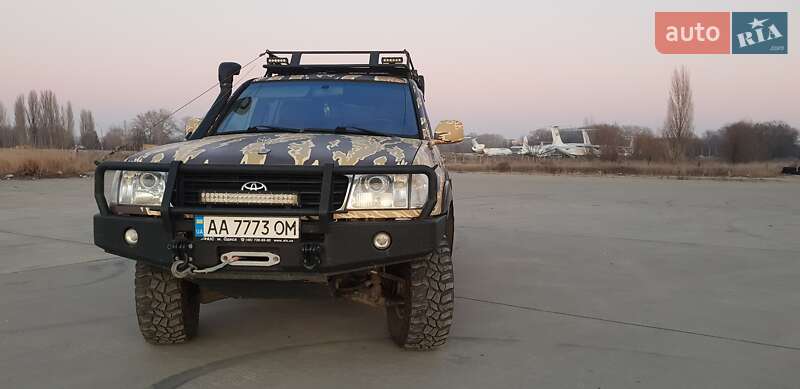 Позашляховик / Кросовер Toyota Land Cruiser 2001 в Києві