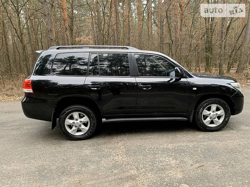 Внедорожник / Кроссовер Toyota Land Cruiser 2008 в Киеве фото 6 Внедорожник / Кроссовер Toyota Land Cruiser 2008 в Киеве