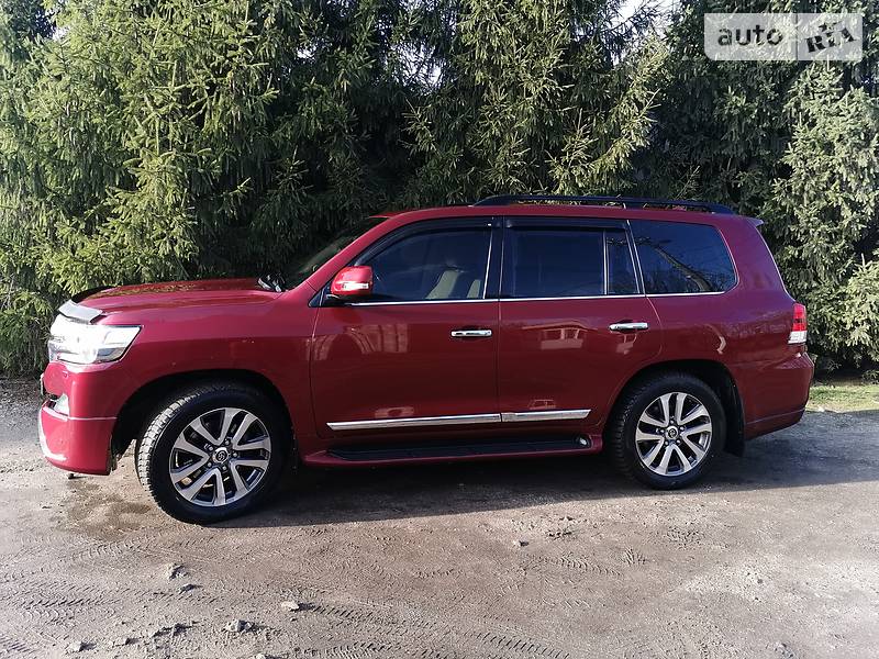 Позашляховик / Кросовер Toyota Land Cruiser 2016 в 