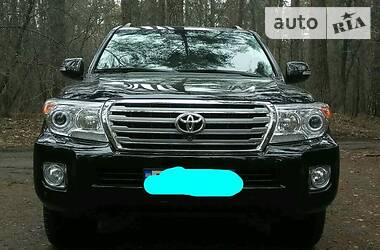 Позашляховик / Кросовер Toyota Land Cruiser 2014 в 