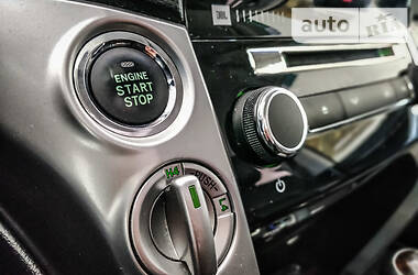 Позашляховик / Кросовер Toyota Land Cruiser 2012 в 