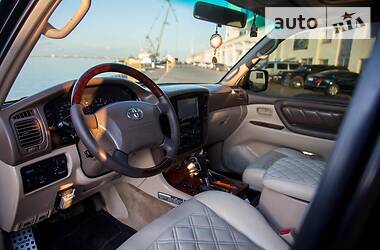 Позашляховик / Кросовер Toyota Land Cruiser 1999 в 