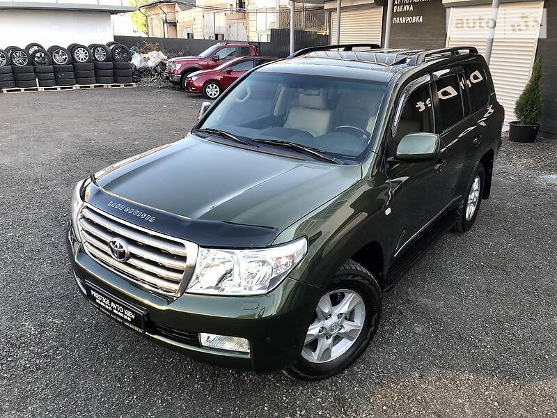 Позашляховик / Кросовер Toyota Land Cruiser 2011 в Києві