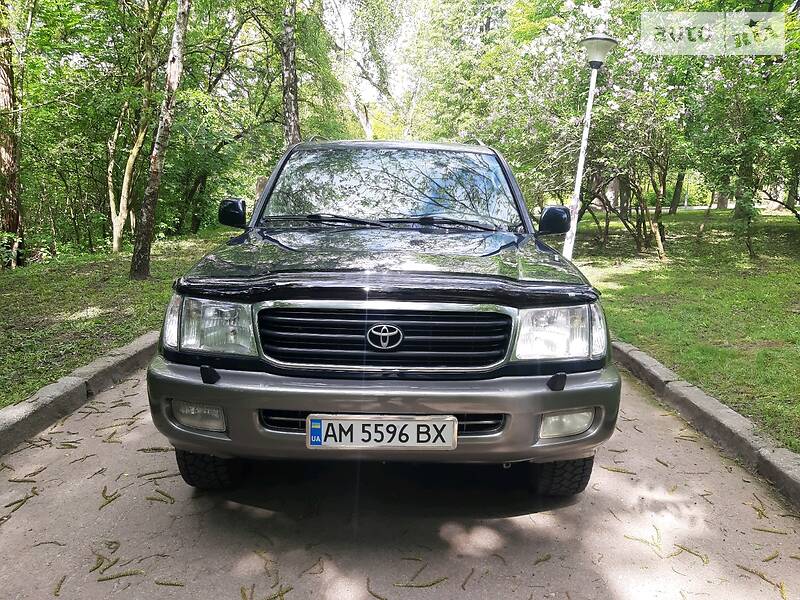 Позашляховик / Кросовер Toyota Land Cruiser 1999 в Житомирі